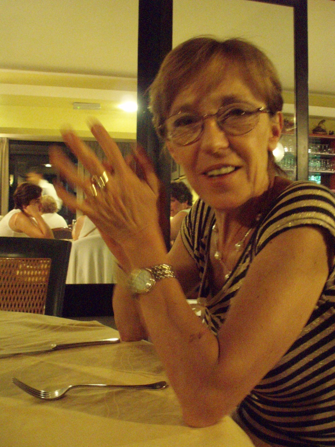 mina al compleanno