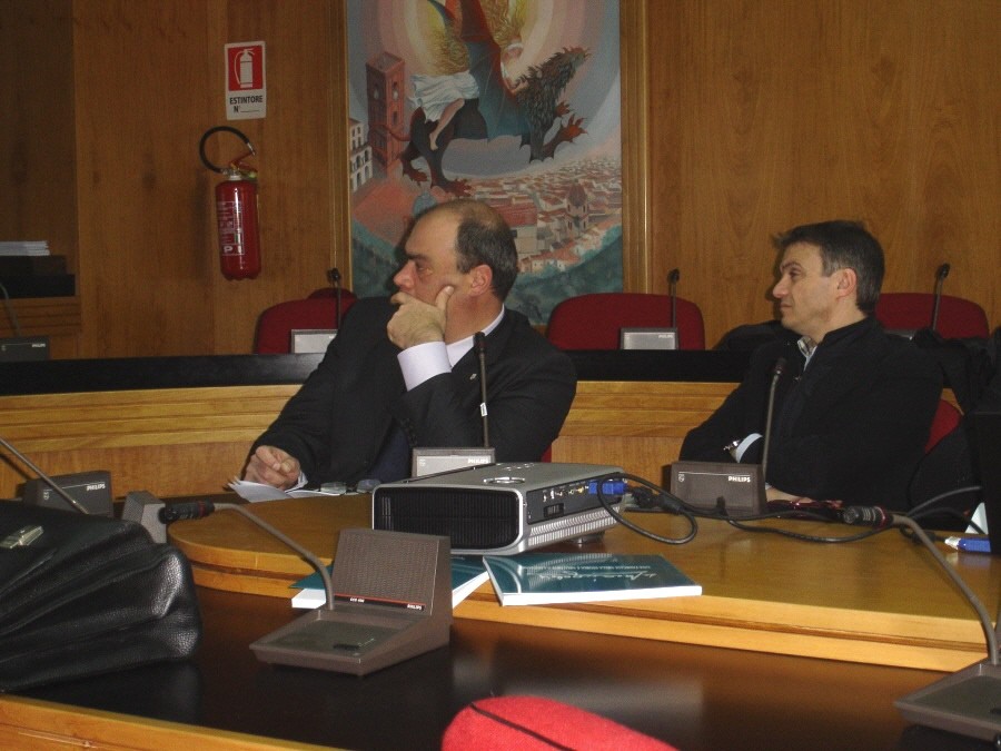conferenza stampa fine 2009