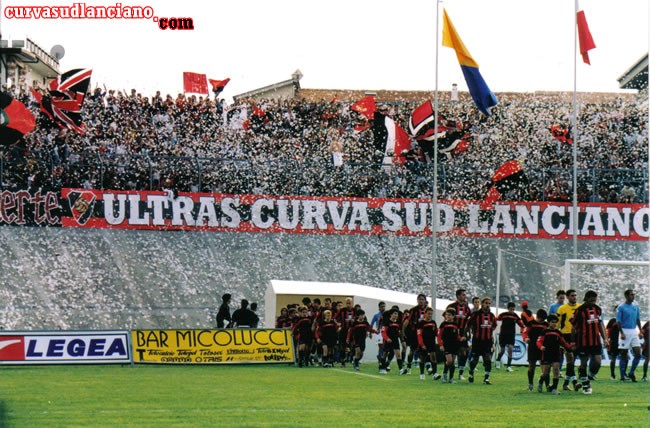LA NOSTRA CURVA