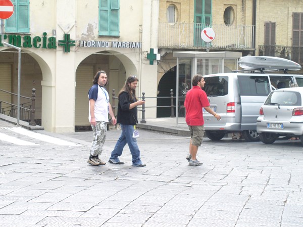 ma anche per la piazza loschi figuri