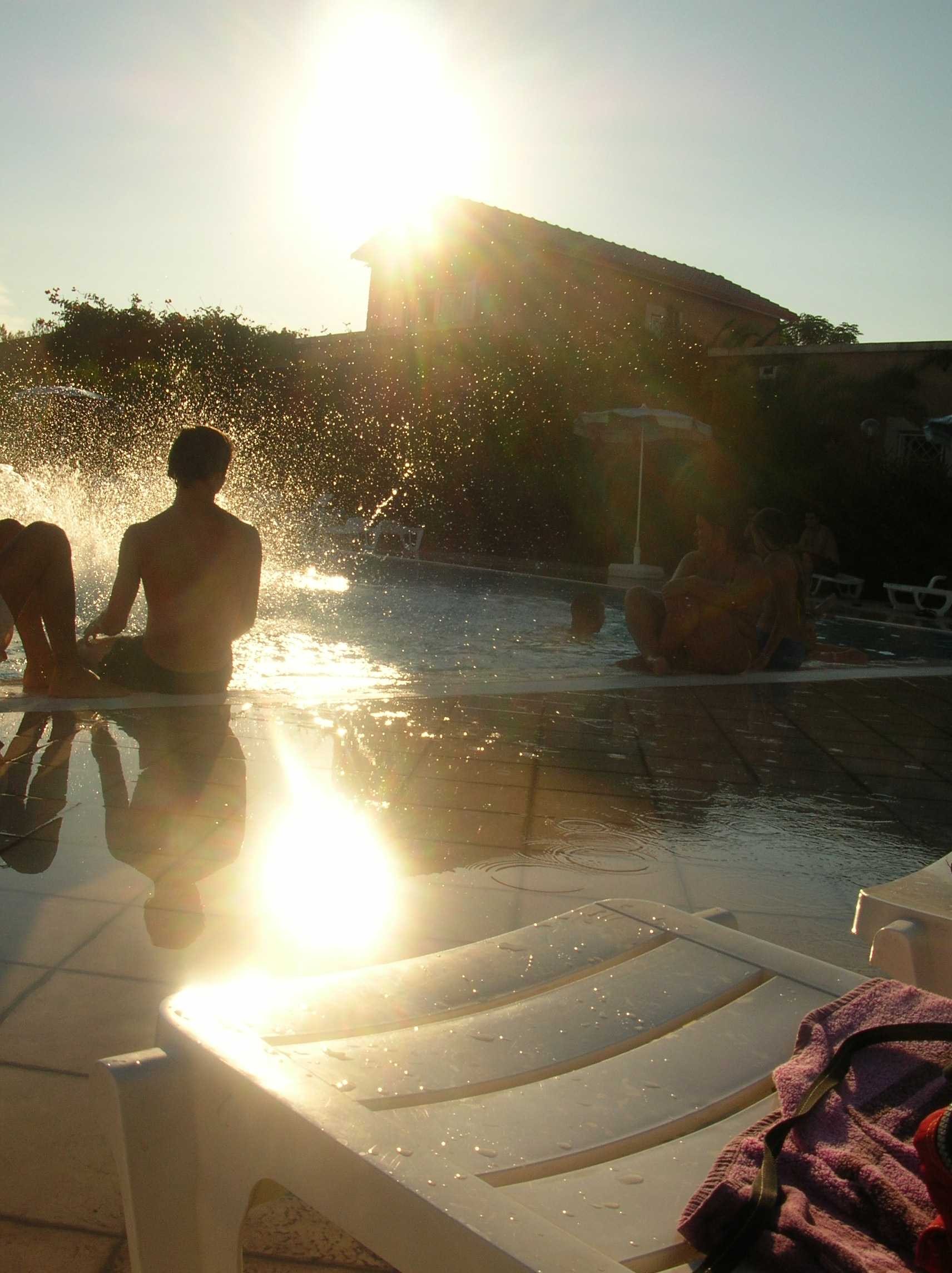 piscina giorno...