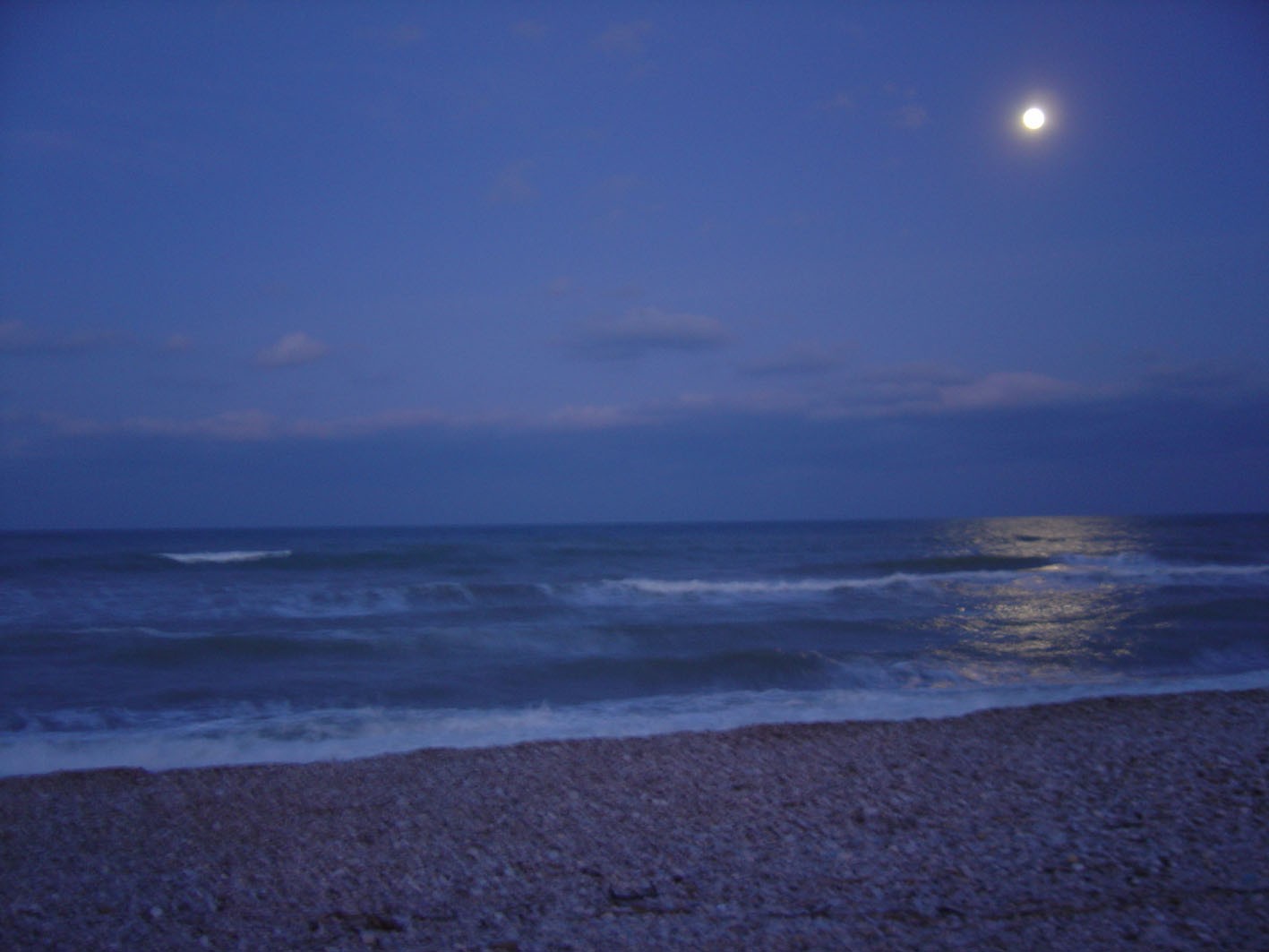 fossacesia luna al tramonto