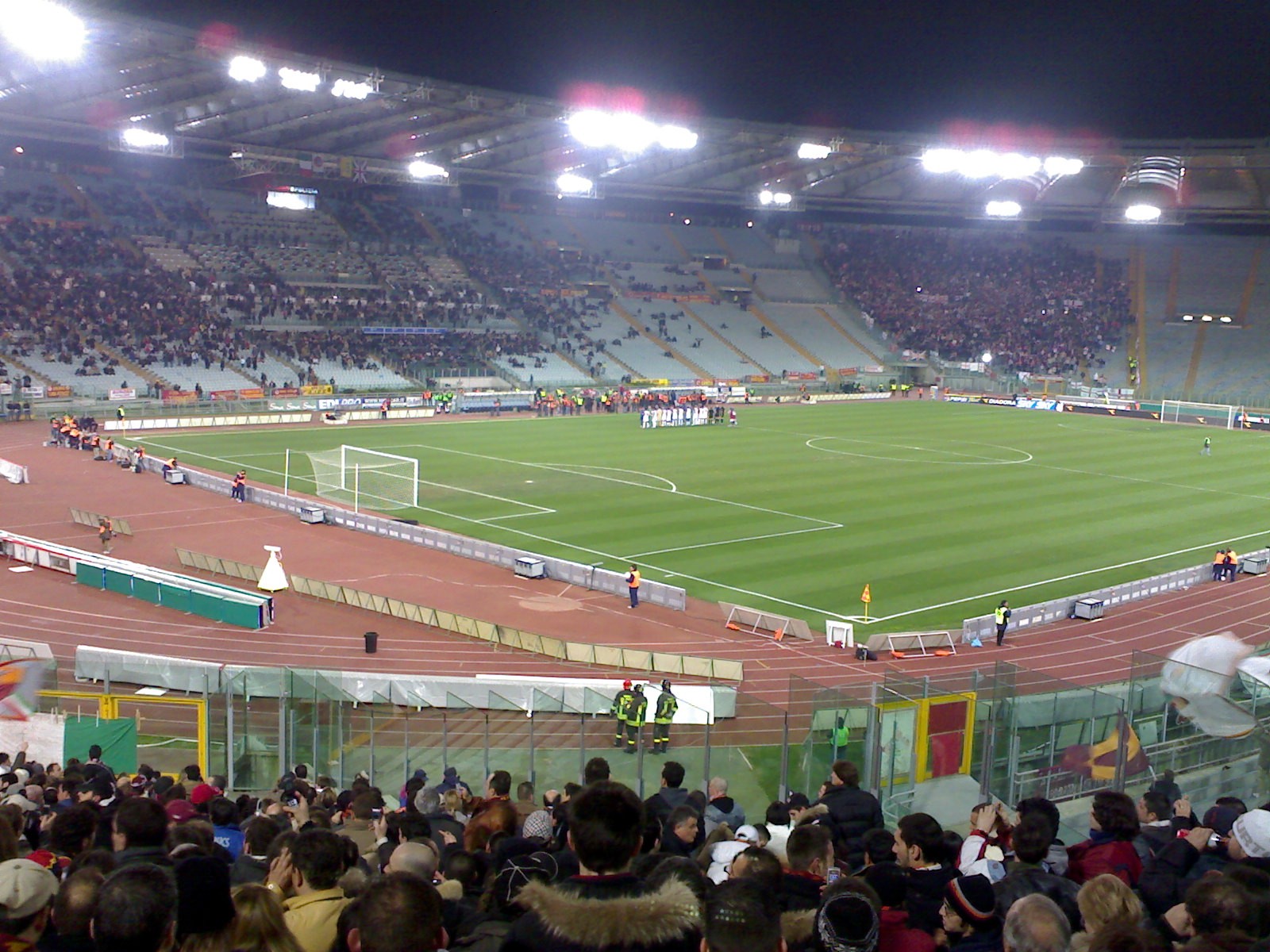 Presentazione squadre,dai distinti sud, R-M