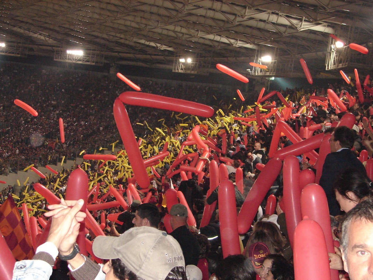 finale coppa italia 2006 roma-inter: coreografia tevere