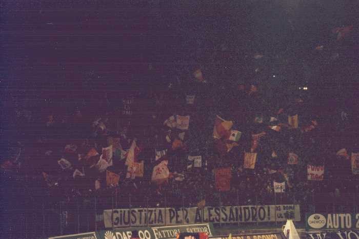 roma-liverpool coppauefa2001