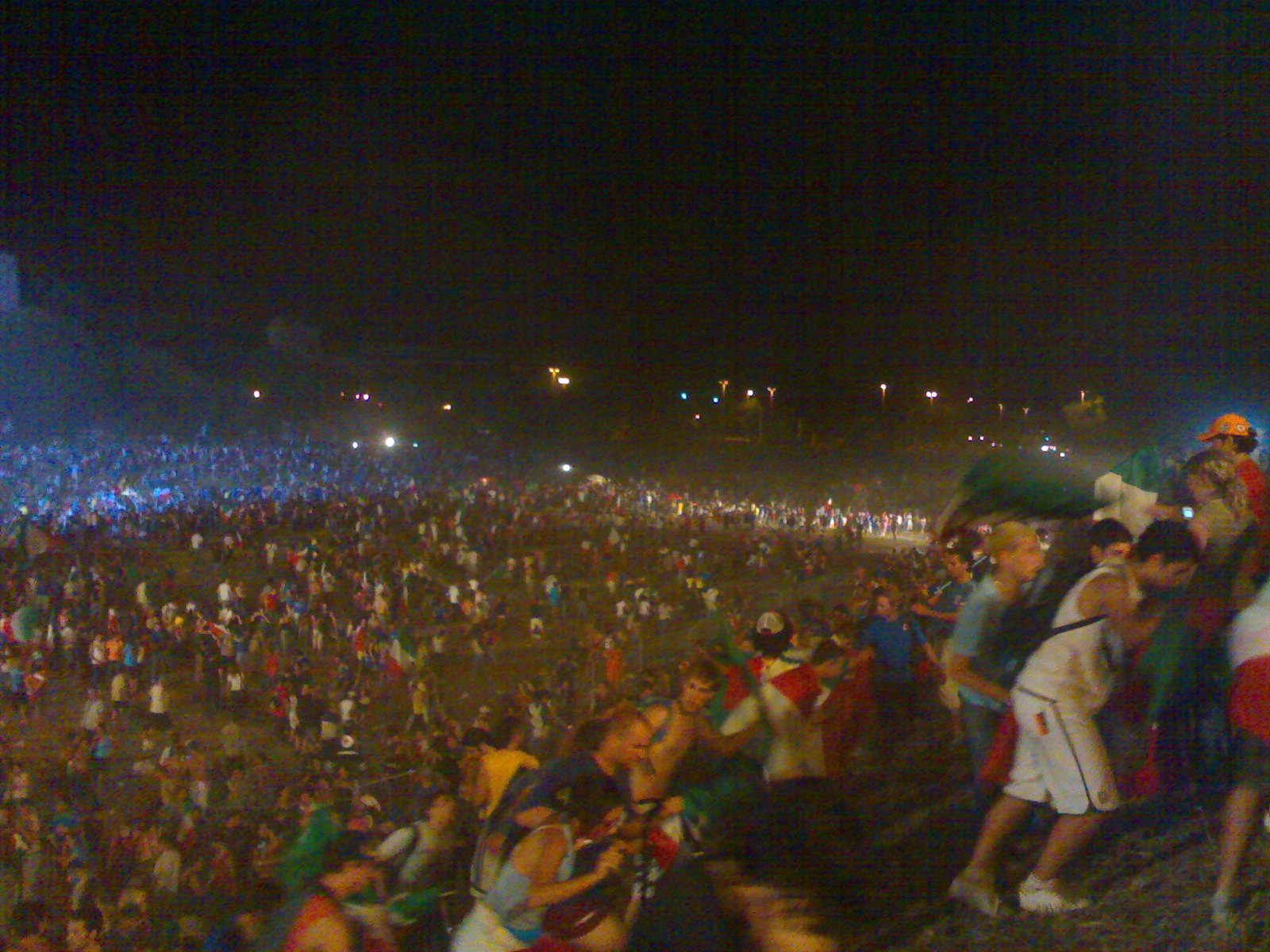 CAMPIONI DEL MONDO - Festa al circo massimo, sfollamento