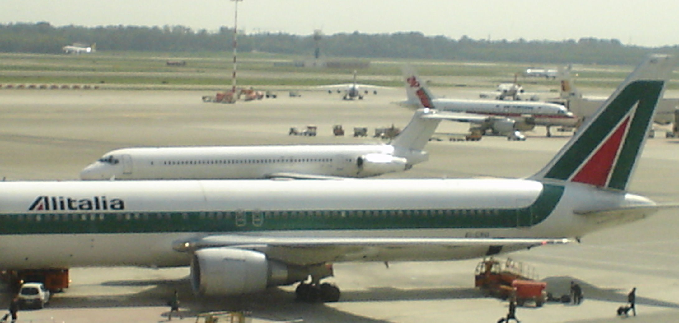 B-777 E DC-9