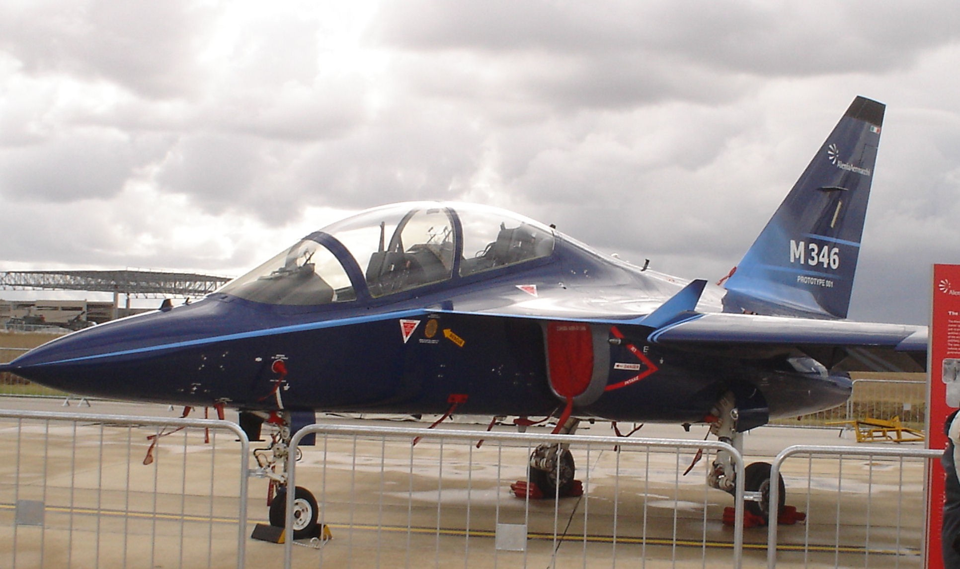 aermacchi m-346