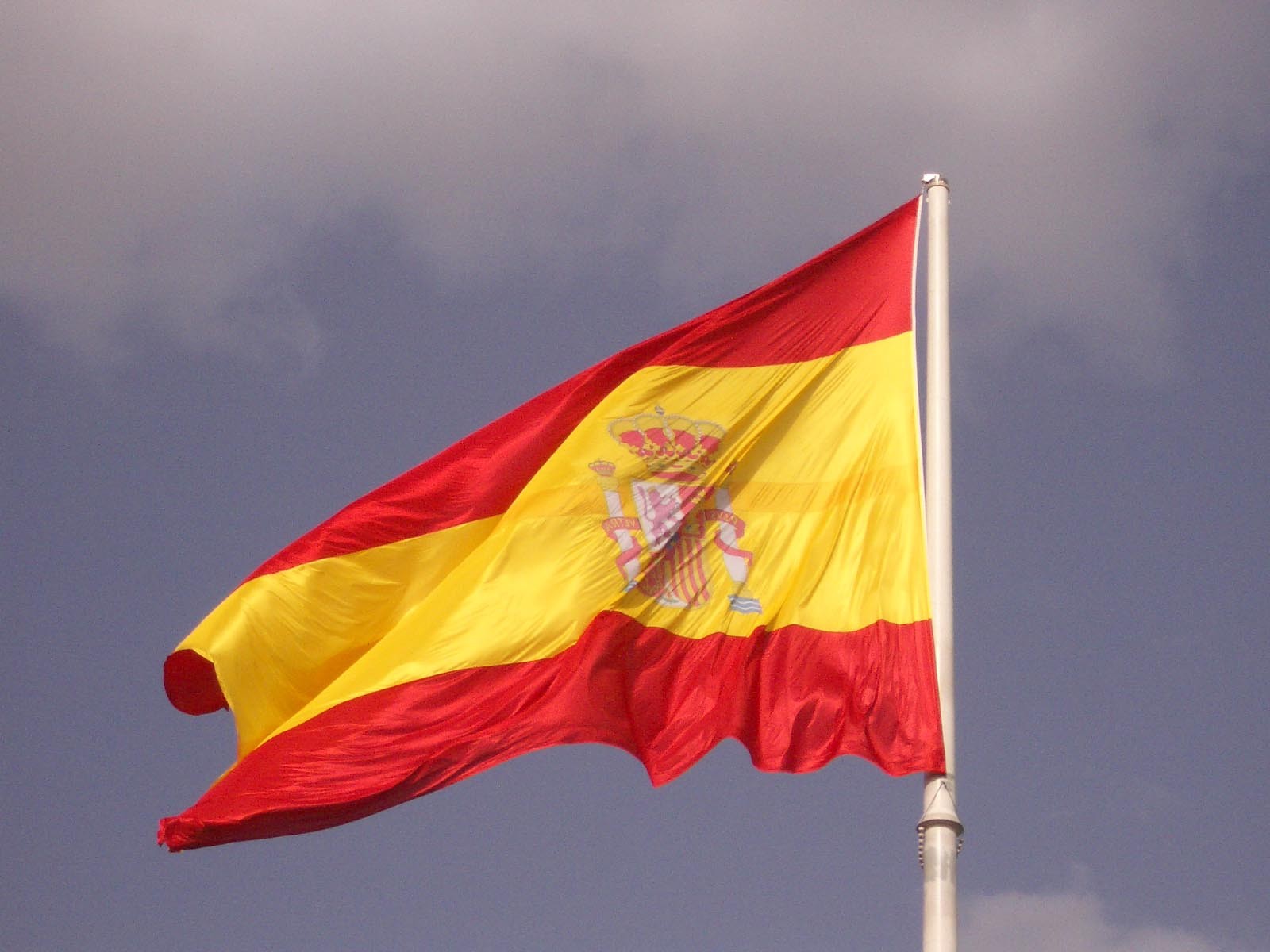 madrid, mega bandera en plaza colon