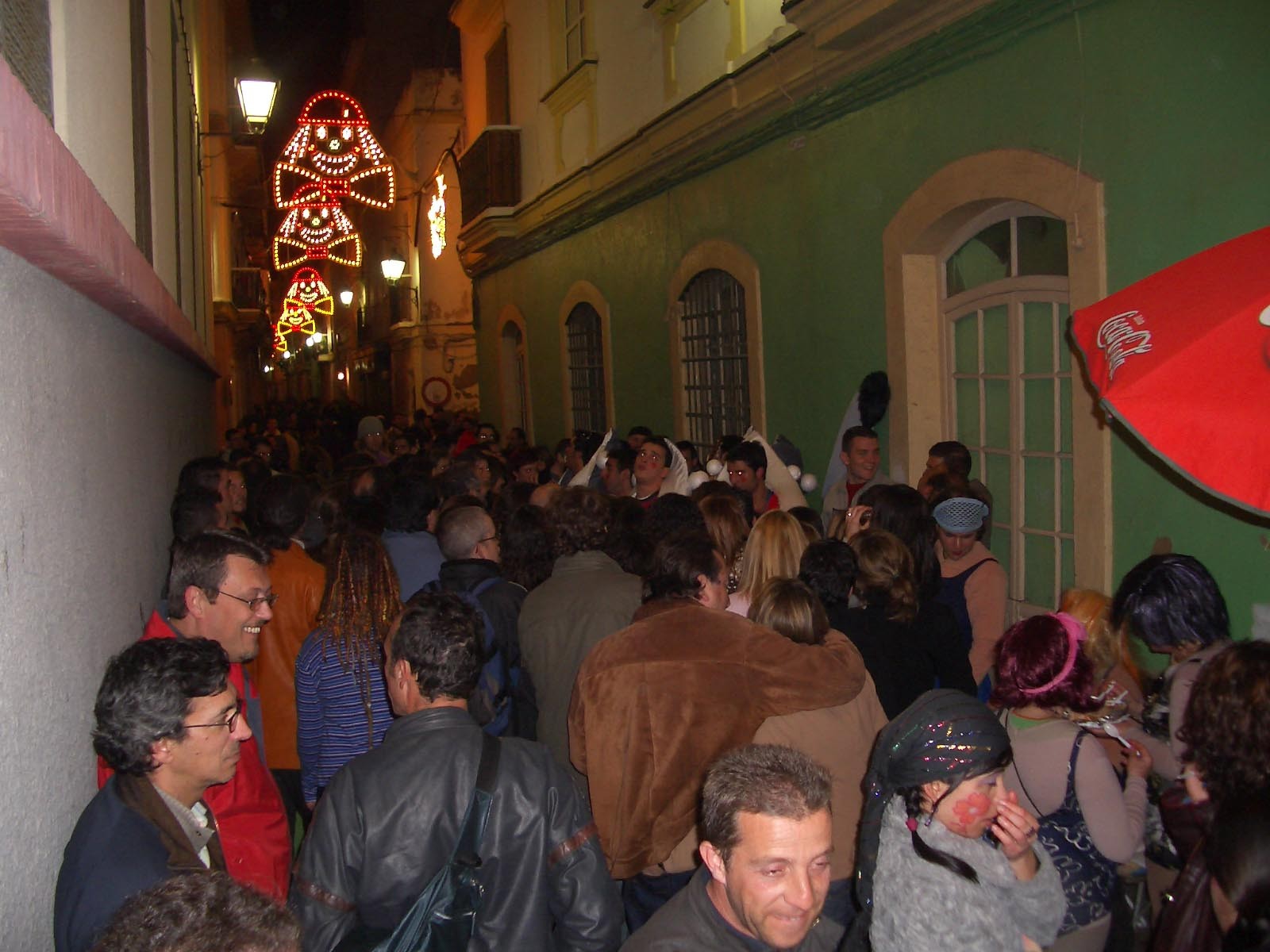 cadiz, noche loca de carnaval