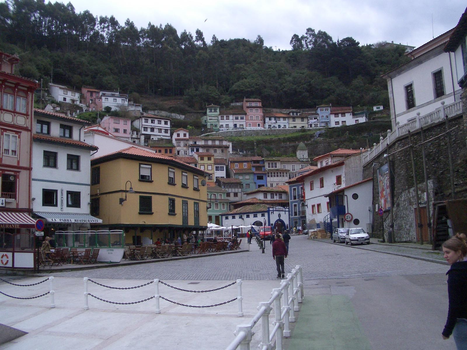 cudillero, pueblecito de mar en asturias