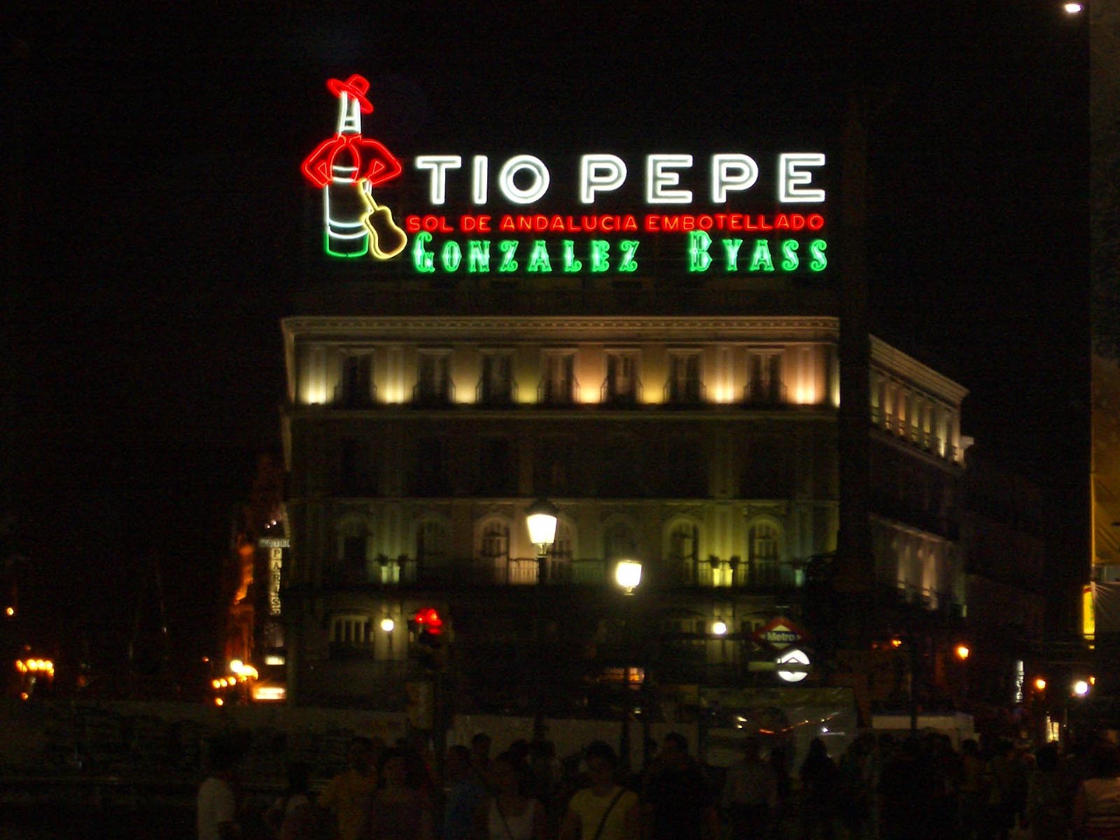 madrid, puerta del sol, historico tio pepe