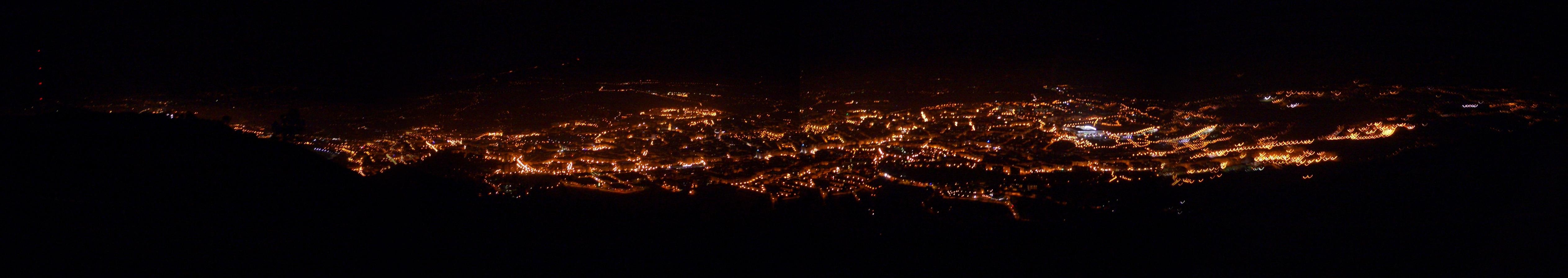 oviedo de noche