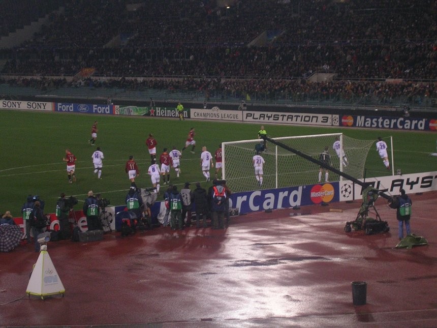 roma-lione: striscione lanciano unico presente in tribuna tevere