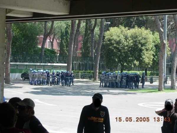 roma-lazio 15-5-2005 piazzale curva sud