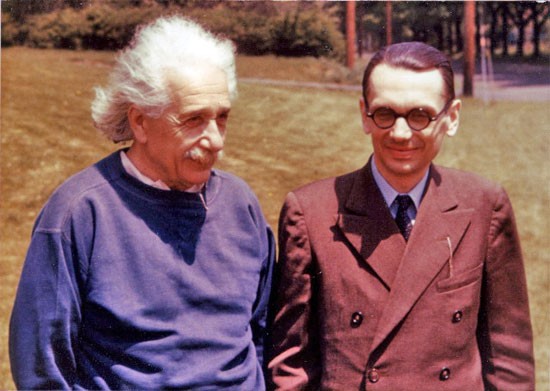 Uno  dei due è Gödel :-)