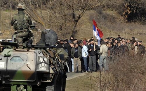 protest in kosovska mitrovica - СРБИЈА