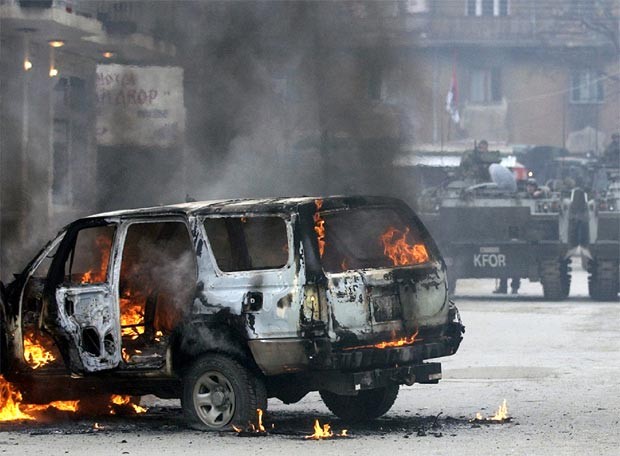 protest in kosovska mitrovica - СРБИЈА