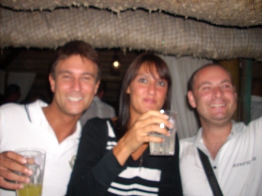 Con Riccardo e Italo, 29.08.2008, le paillottes (un pò sfocata look)