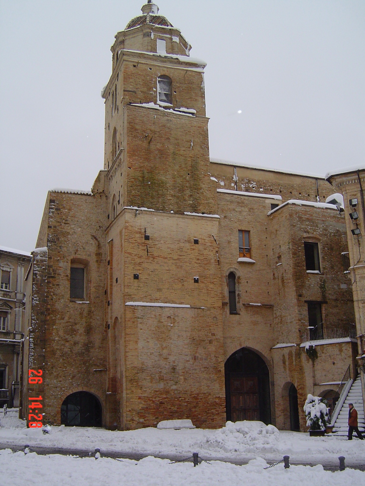 Saluti dal natio borgo selvaggio