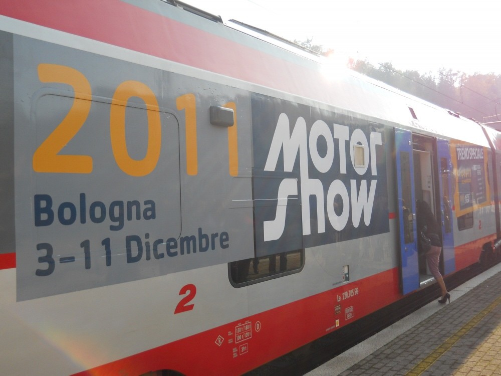 treno speciale per il motor show 2011