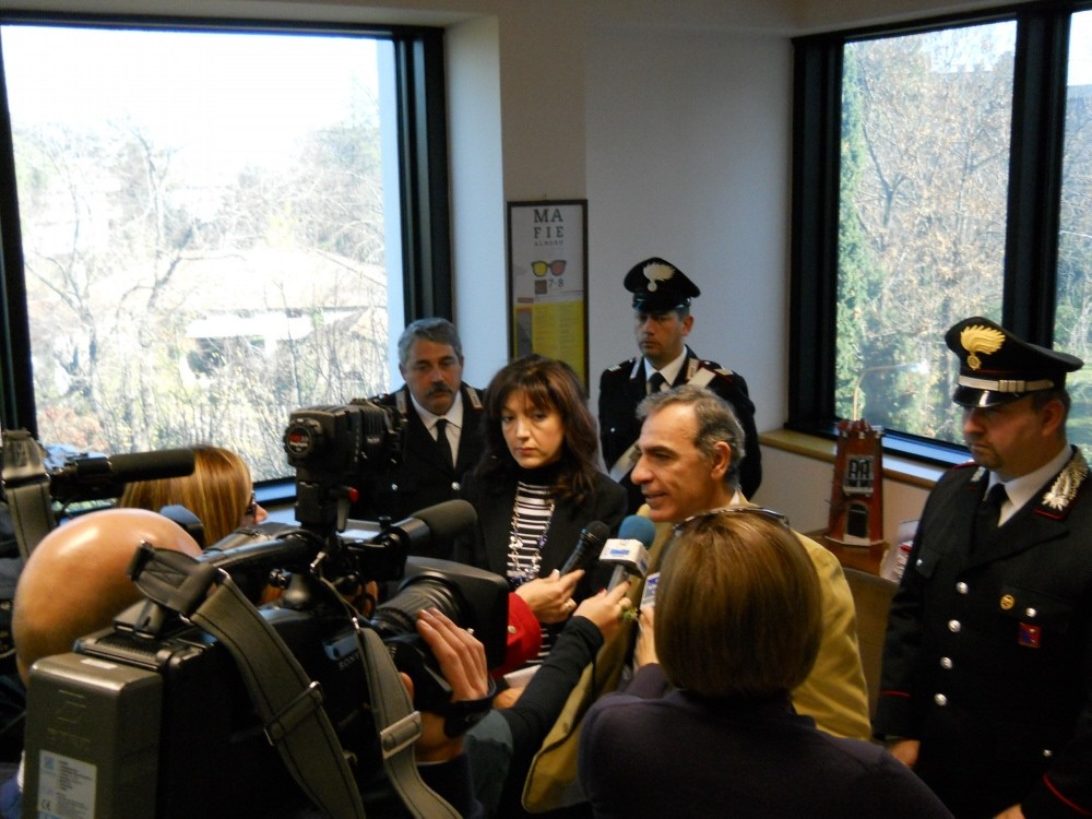 arresto pedofilo - conferenza stampa in procura (7 dicembre 2012)