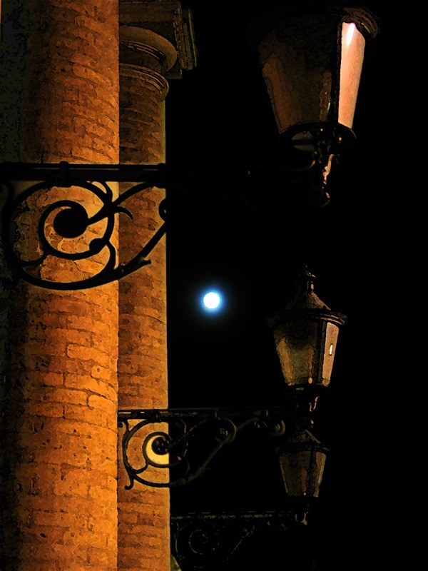 la luna e il fenaroli...