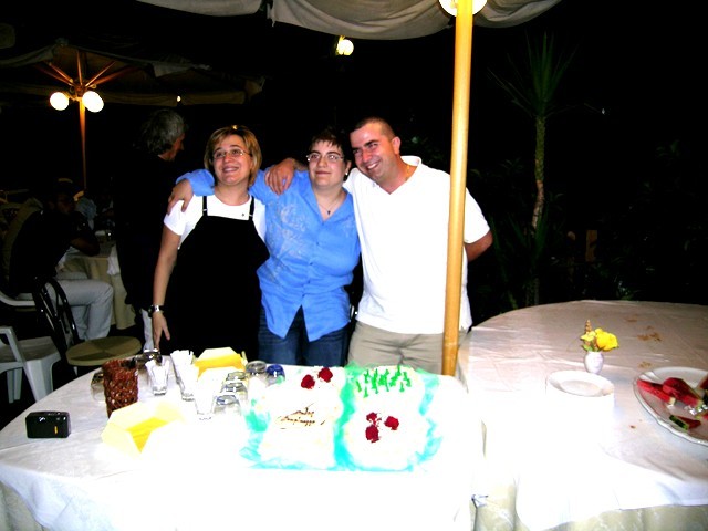 Alessia,Io e Nicola...vai mo tutti con la torta :D
