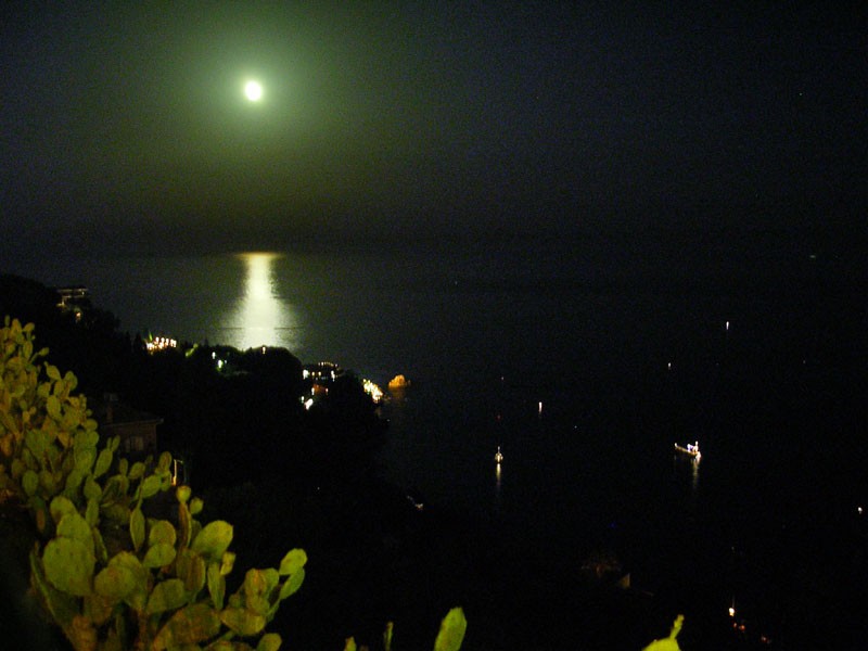 a trascorrere notti di piena luna